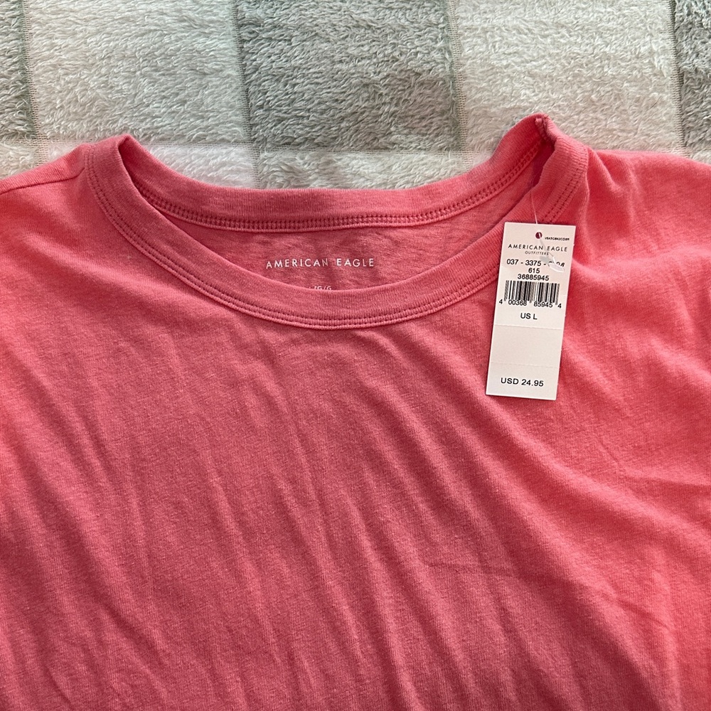 American Eagle Outfitters Pink Short Sleeve Tee